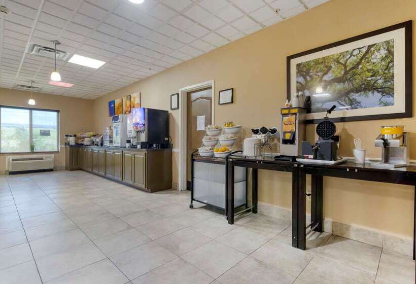 فندق Comfort Suites Savannah North