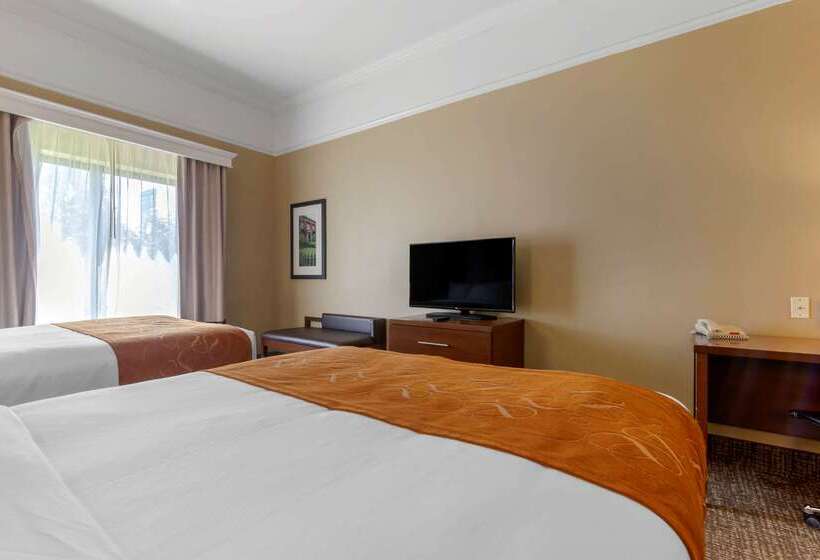فندق Comfort Suites Savannah North