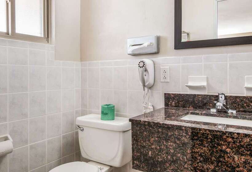 هتل Econo Lodge
