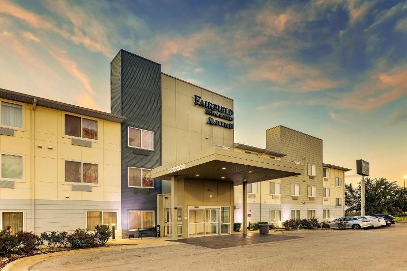 هتل Fairfield Inn & Suites By Marriott Fort Worth I30 West Near Nas Jrb
