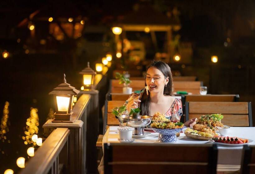 فندق Le Charme Sukhothai Historical Park