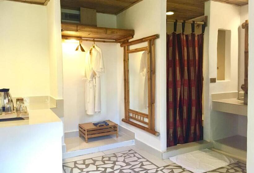 هتل Phu Chaisai Chiang Rai Mountain Resort