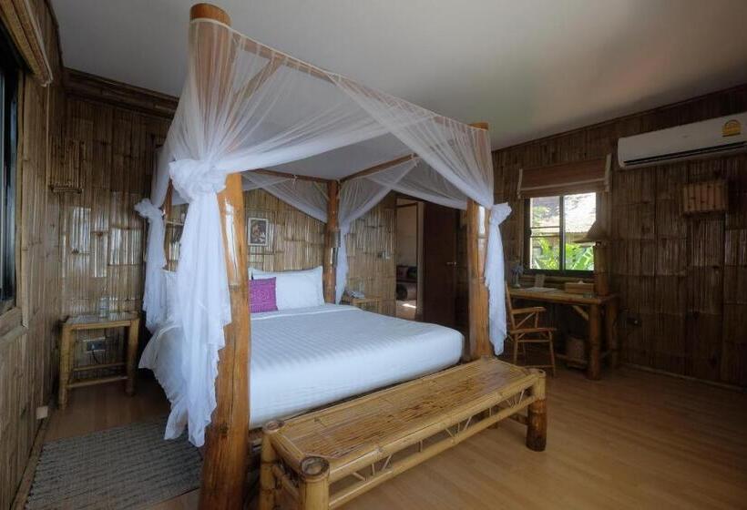 هتل Phu Chaisai Chiang Rai Mountain Resort