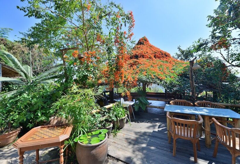 هتل Phu Chaisai Chiang Rai Mountain Resort