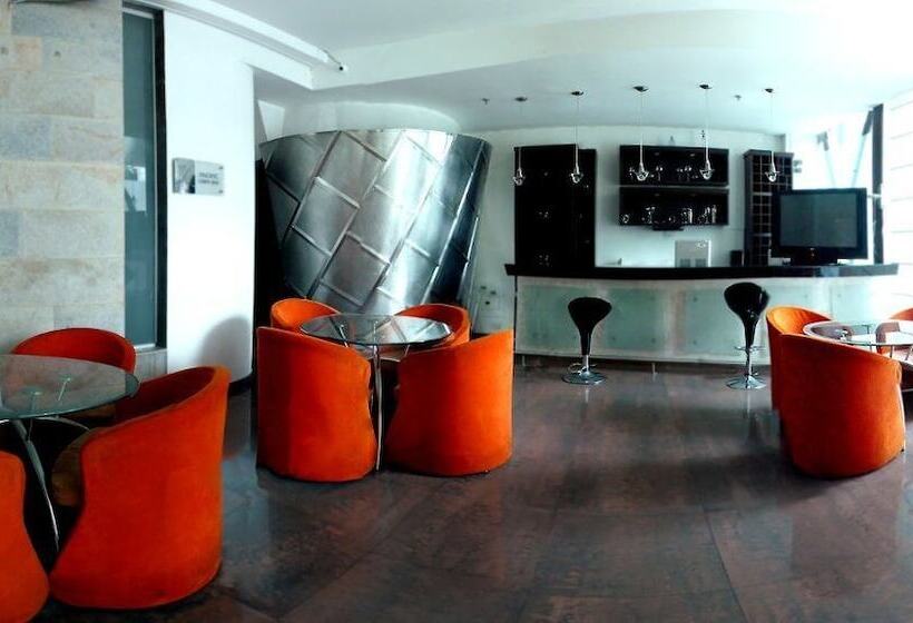 هتل Plaza Las Americas Cali