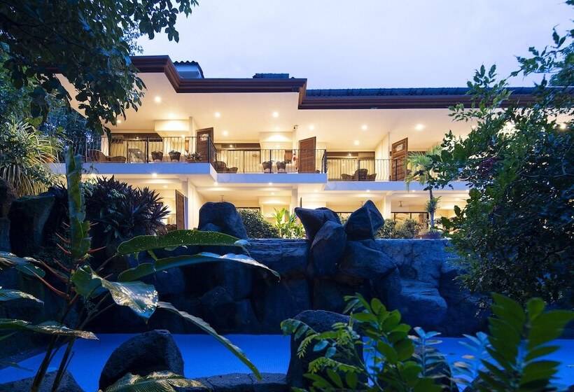 هتل Pumilio Mountain & Ocean