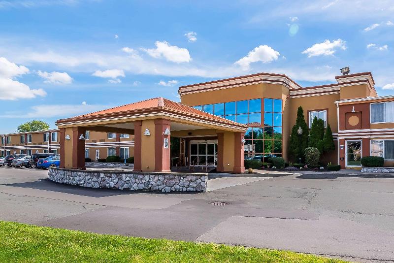 هتل Quality Inn & Suites Albany Airport