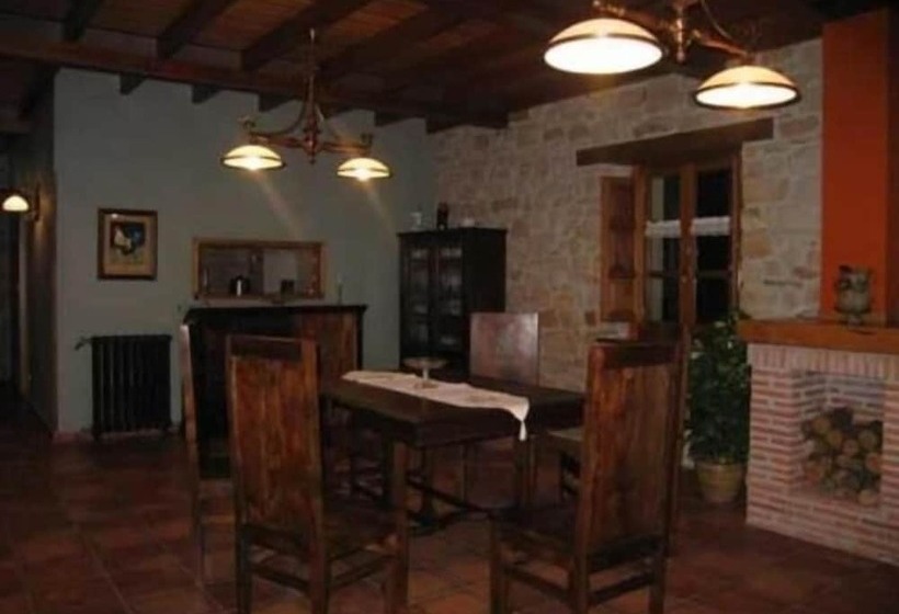 هتل روستایی Casona De Tresali