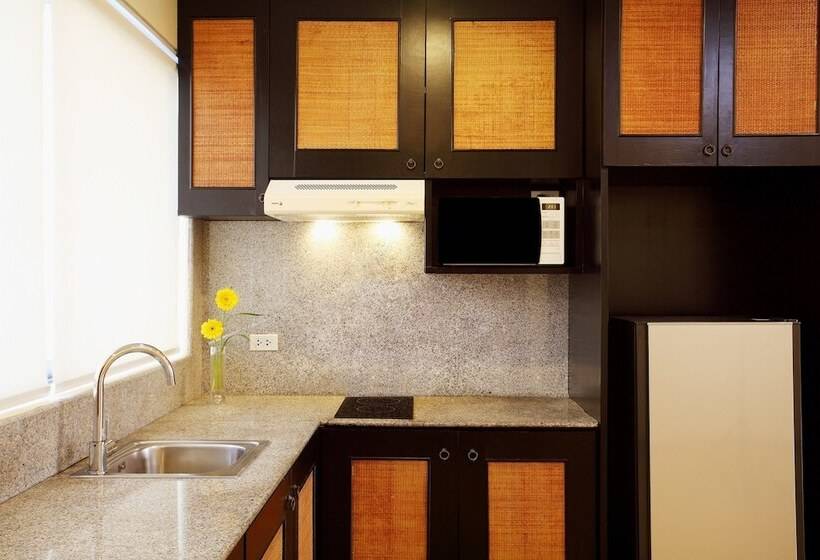 Nova Park Hotel Pattaya