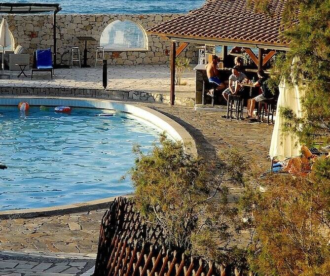 אתר נופש Lassion Golden Bay