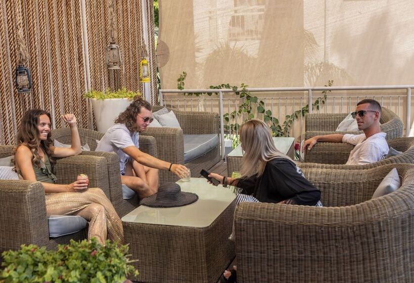 King Jason Paphos   Designed For Adults By Louis Hotels