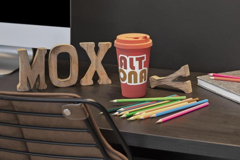 ホテル Moxy Hamburg Altona