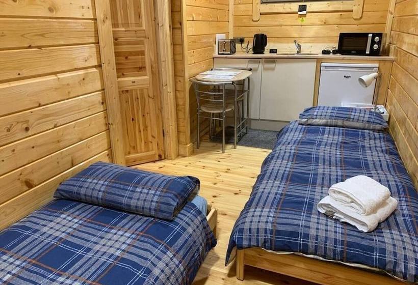 Immaculate Cabin 5 Mins To Inverness Dogs Welcome