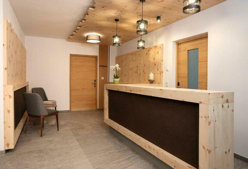 Residence Lex