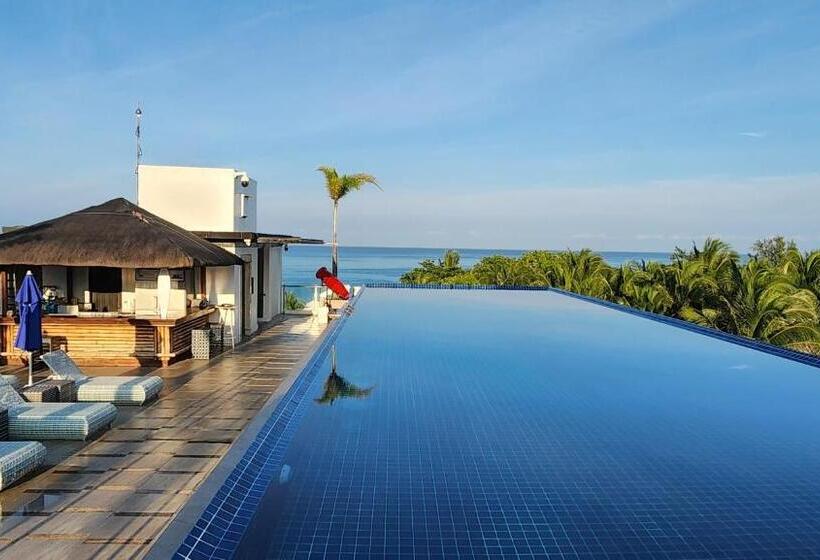 فندق Boracay Ocean Club Beach Resort