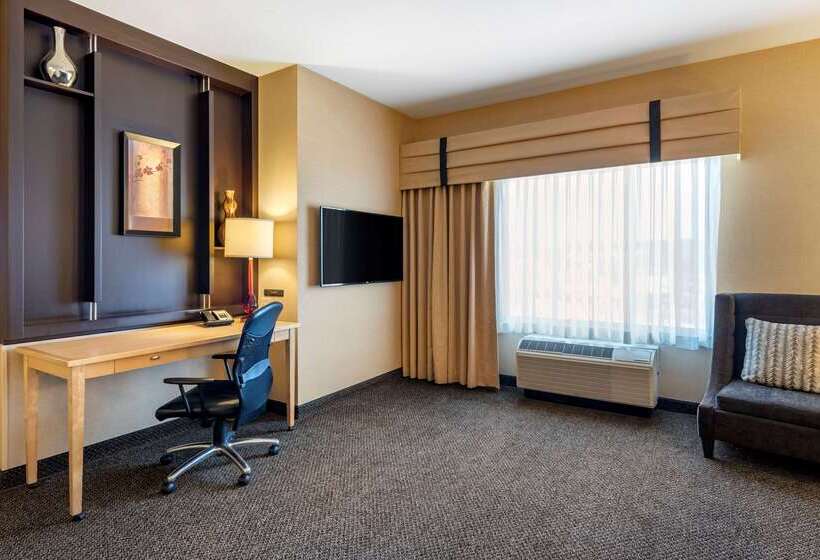 Cambria Hotel Columbus   Polaris