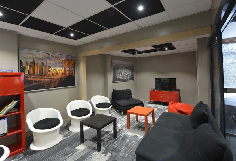 בית מלון כפרי Hôtel Club Mmv Les Brévières