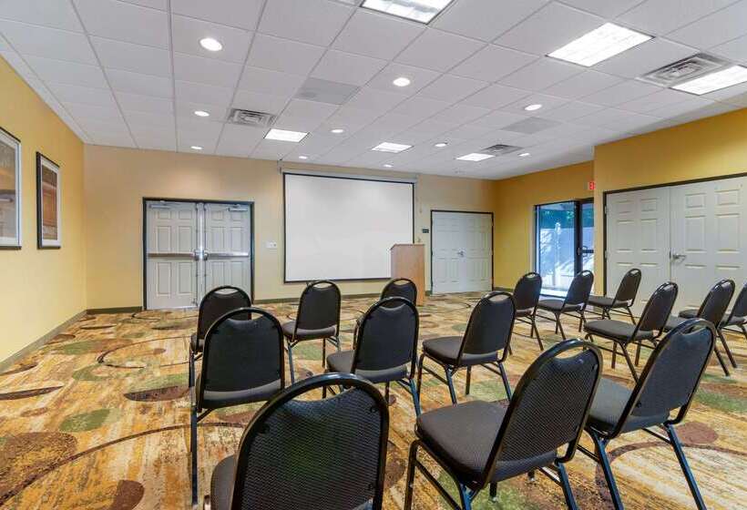 هتل Comfort Inn & Suites Montgomery Eastchase