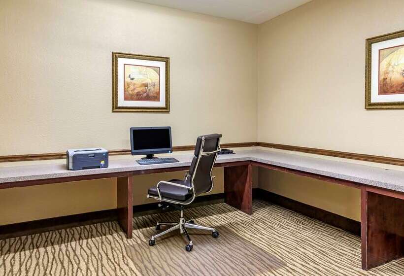 هتل Comfort Suites Montgomery East Monticello Dr