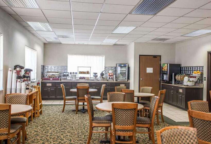 هتل Comfort Suites Peoria I 74