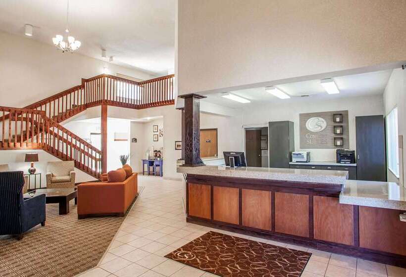 هتل Comfort Suites Peoria I 74