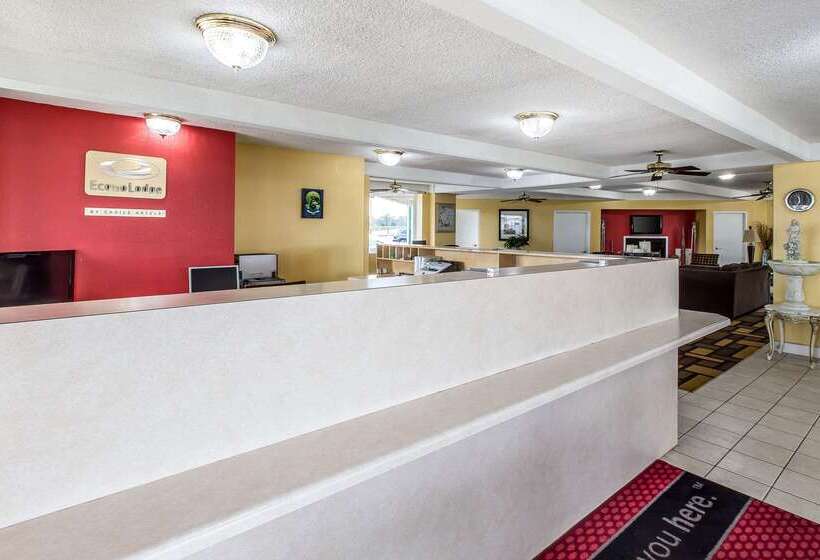 هتل Econo Lodge Byron