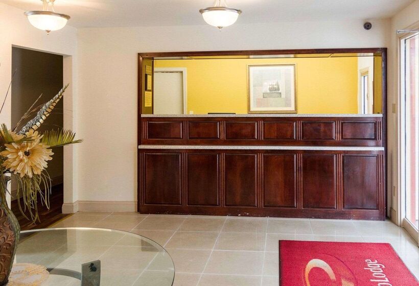 فندق Econo Lodge Petersburg  Fort Lee