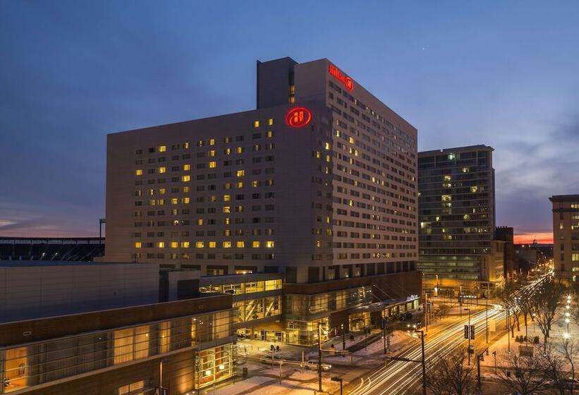 هتل Hilton Baltimore Inner Harbor