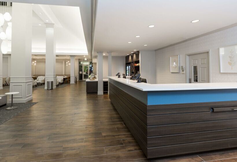 בית מלון כפרי Hilton Garden Inn Oakland / San Leandro