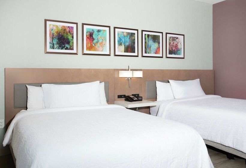 בית מלון כפרי Hilton Garden Inn Palm Beach Gardens