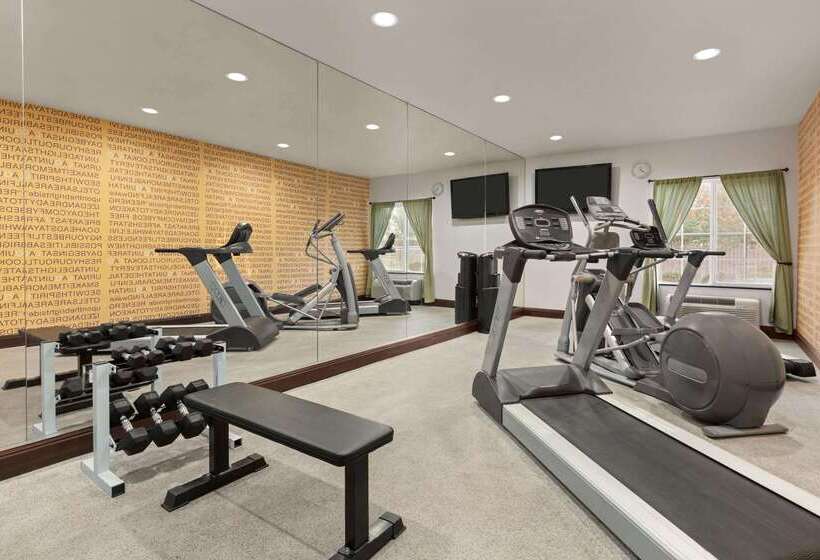 هتل La Quinta By Wyndham Fresno Northwest