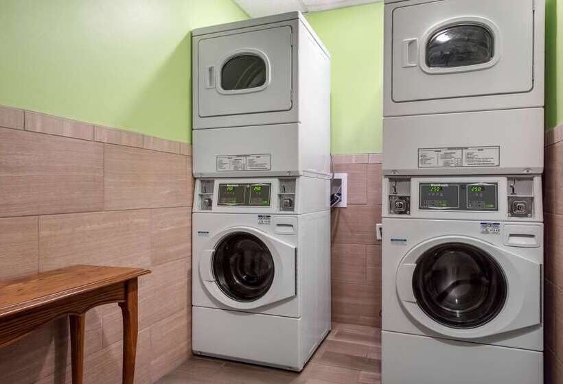 فندق Quality Inn