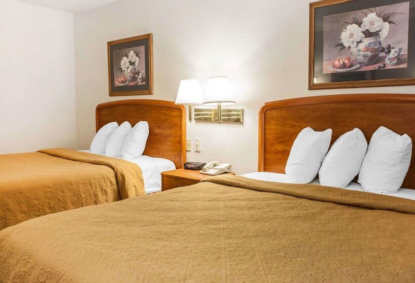 בית מלון כפרי Quality Inn South