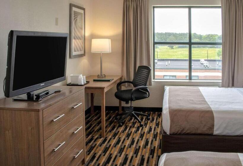 هتل Quality Suites Lake Wright  Norfolk Airport