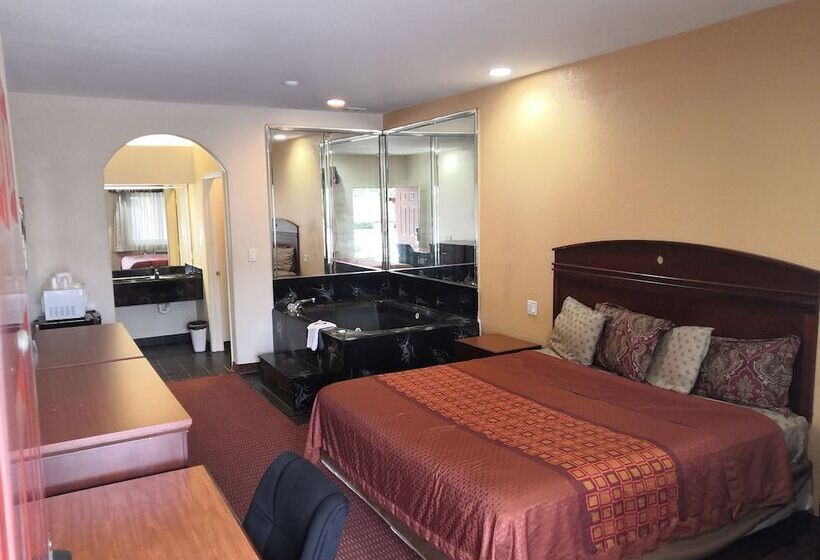 בית מלון כפרי Scottish Inn & Suites Iah West