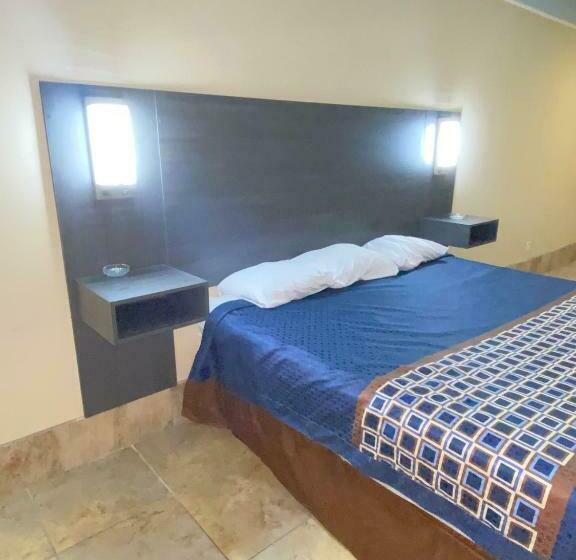בית מלון כפרי Texas Inn & Suites Mcallen At La Plaza Mall And Airport