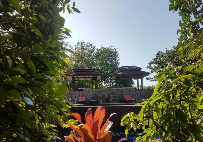 هتل Thai Modern Resort & Spa Newly Renovated