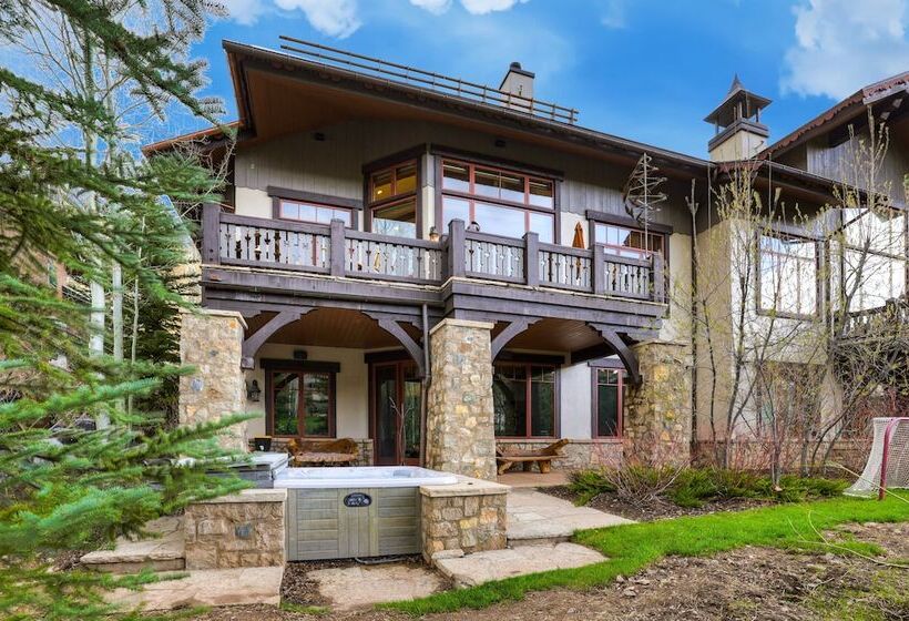 هتل The Arrabelle At Vail Square, A Rockresort