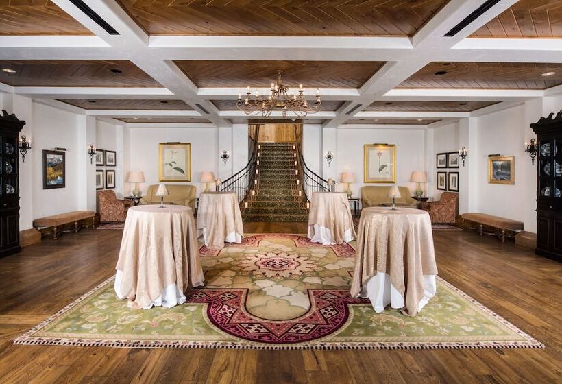هتل The Arrabelle At Vail Square, A Rockresort