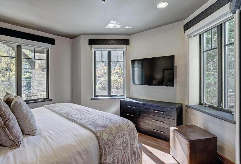 هتل The Arrabelle At Vail Square, A Rockresort