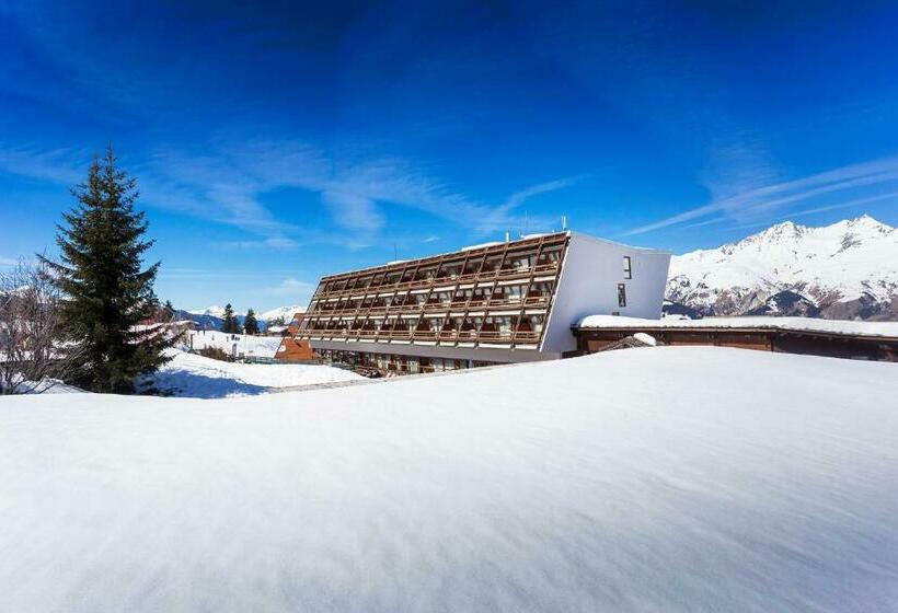 La Cachette, Friendly Hotel