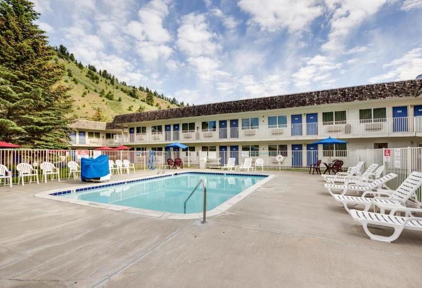 فندق على الطريق The Jackson Southtown