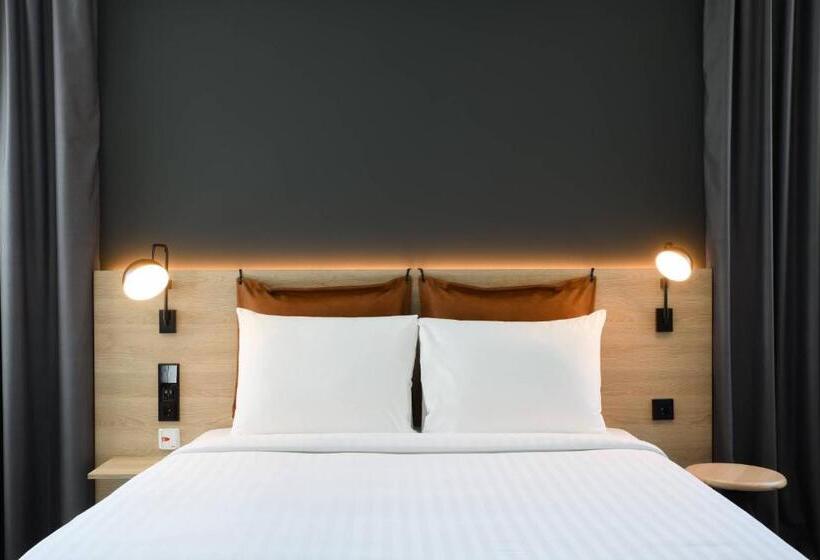 Отель Moxy Stuttgart Feuerbach