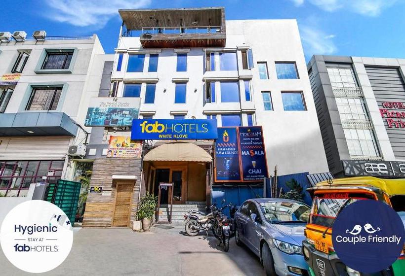 Fabhotel White Klove Paharganj