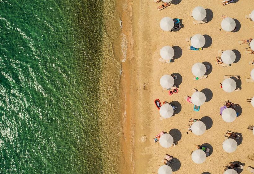 هتل Akrathos Beach
