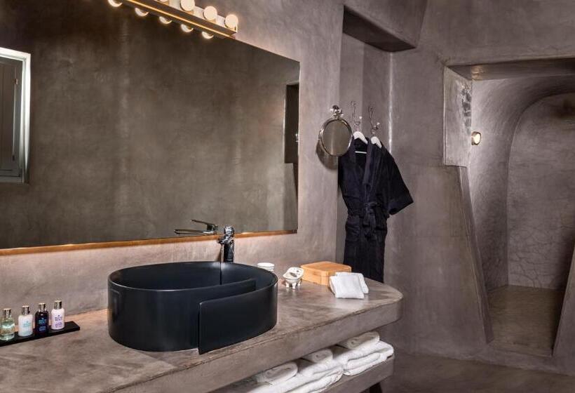 هتل Andronis Luxury Suites