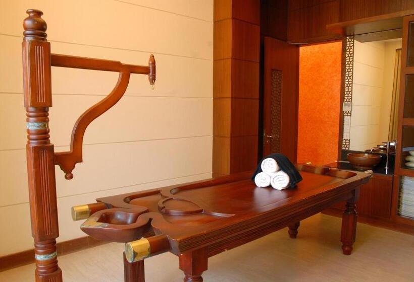 فندق Cambay Grand  Kukas