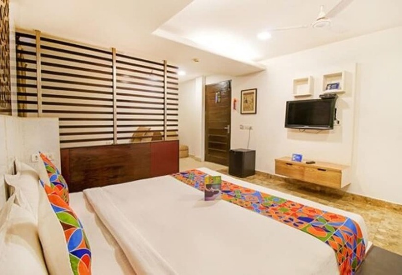 Fabhotel White Klove Paharganj