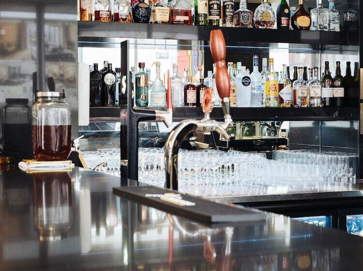 هتل Fable Christchurch