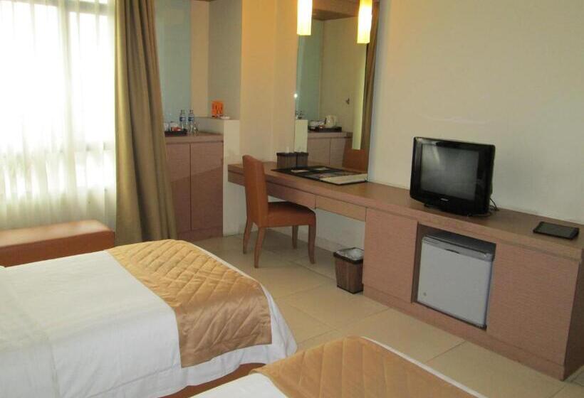 هتل Grand Pasundan Convention